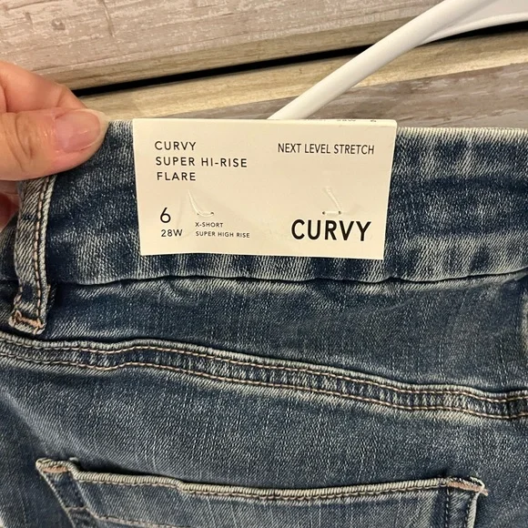 American Eagle Wide Leg Jeans - Picture 4 of 8